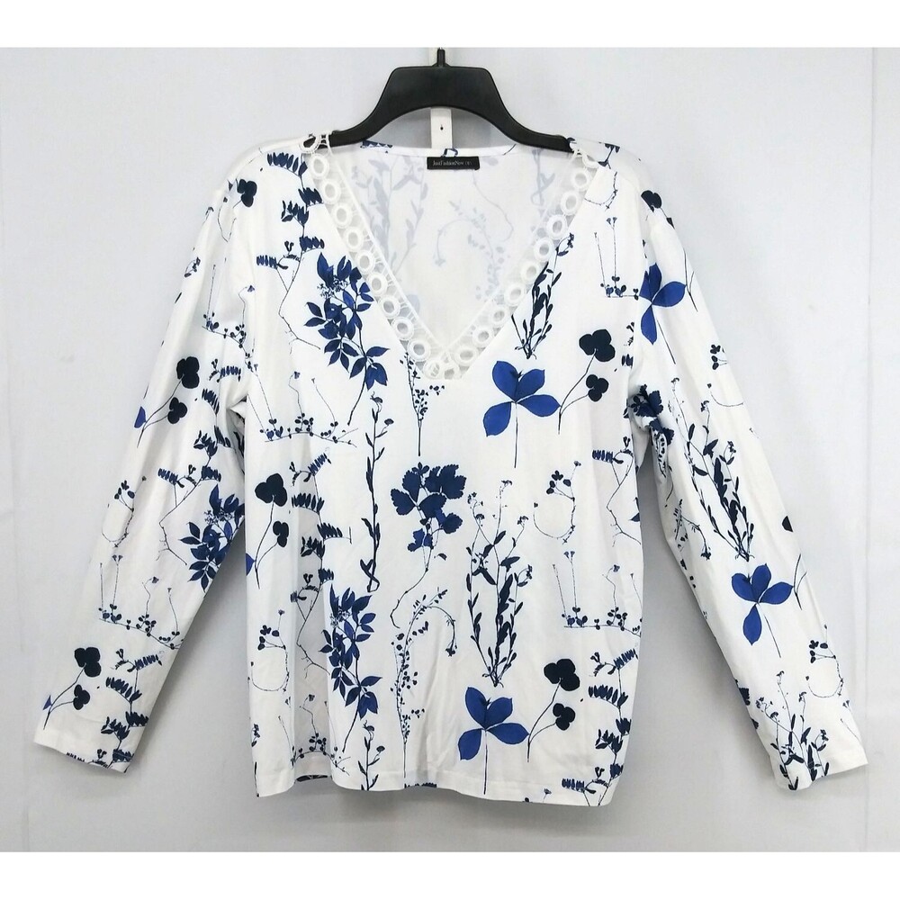 Just Fashion Now Shirt Women Size S White Blue Floral Long Sleeve Lace V-Neck